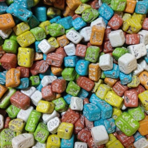 Шоколадні камінчики кольорові