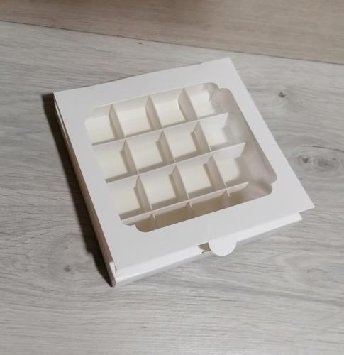 Коробка для конфет 16 шт Белая